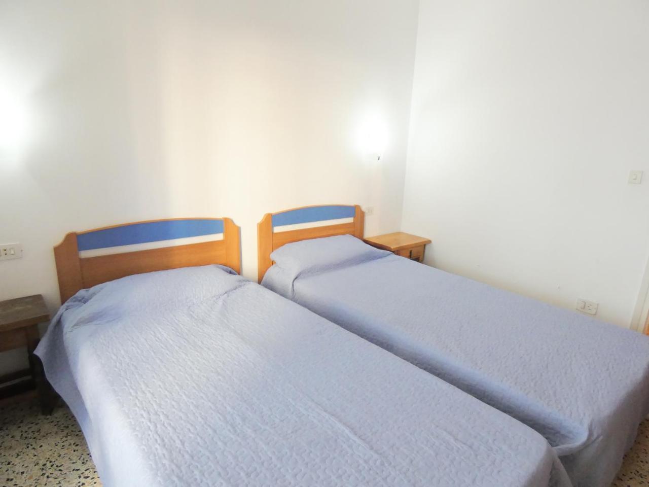 Europa 18 Apartman Roses Kültér fotó