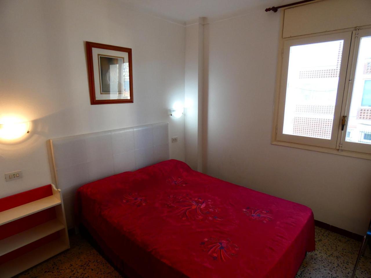 Europa 18 Apartman Roses Kültér fotó