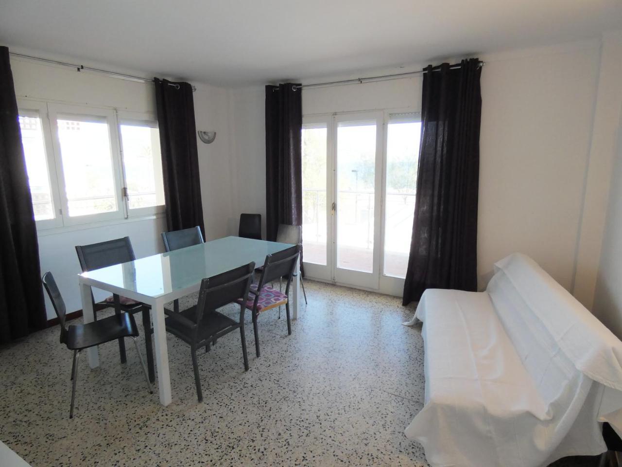 Europa 18 Apartman Roses Kültér fotó